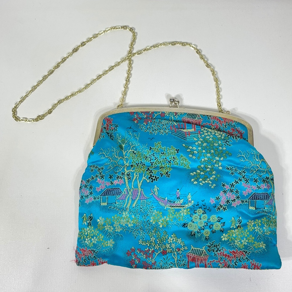 Snap close purse with chain strap